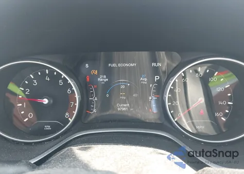 2018 Jeep Compass Latitude 4X4 from USA, damaged, VIN 3C4NJDBB9JT103883